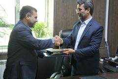 بهزیستی و آموزش و پرورش استثنایی ایلام تفاهم نامه همکاری امضا کردند