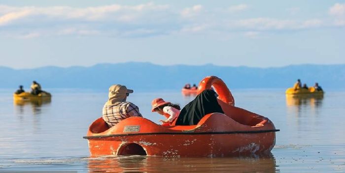 عکس/ قایق سواری در دریاچه ارومیه تابستان ۱۴۰۲