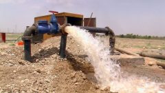 احداث شبکه توزیع آب روستای احیا شده بهین بهروزان مهران اجرایی شد