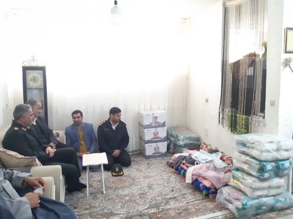چتر حمایت ستاد اجرایی فرمان امام بر سر سه قلوهای ایلامی