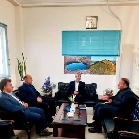 زمینه لازم برای ورود سرمایه گذار جهت ایجاد شهرک کشاورزی در شهرستان آبدانان آماده است