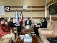دیدار مدیرکل کتابخانه های عمومی ایلام با رئیس سازمان مدیریت و برنامه ریزی