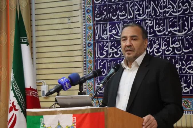 مدیران دستاوردهای چهار دهه پس از انقلاب را تبیین و به مردم اطلاع‌رسانی کنند