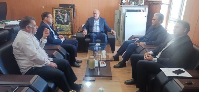 پیگیری ادامه عملیات اجرایی پروژه های مختلف عمرانی شهرستان دهلران و بررسی راهکارهای تامین اعتبار این پروژه ها