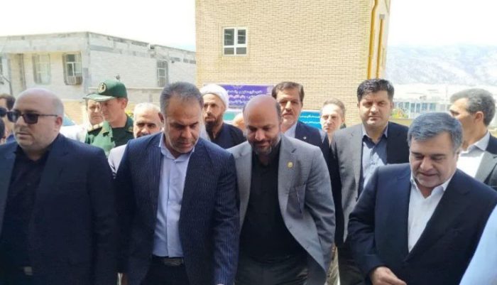 مدرسه ۱۲ کلاسه هوشمند شهید یاسمی ایوان افتتاح شد