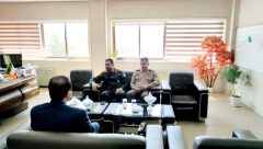 مدیرکل حفظ آثار دفاع مقدس استان ایلام با مهندس نبی پور مدیر مخابرات منطقه ایلام دیدار نمودند