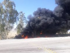 آتش سوزی تریلی حامل سوخت در سه راهی جندالله جاده مهران مهار شد