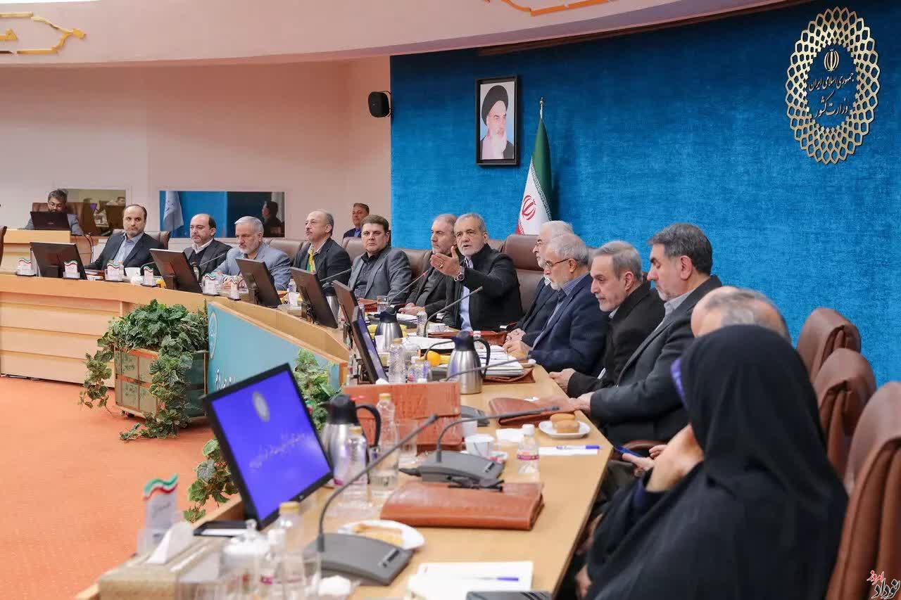دکتر احمد کرمی استاندار ایلام در نشست استانداران سراسر کشور با حضور دکتر پزشکیان رئیس جمهور دکتر مومنی وزیر کشور , مریم بالوی فیلی خبرنگار نودادامروز دکتر احمد کرمی استاندار ایلام در نشست استانداران سراسر کشور با حضور دکتر پزشکیان رئیس جمهور دکتر مومنی وزیر کشور , مریم بالوی فیلی خبرنگار نودادامروز