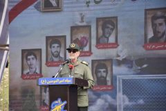 شهدای چوار به ما یاد دادند که چگونه با مقاومت از انقلاب و نظام‌مان حمایت کنیم