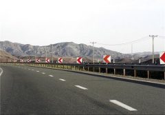 کلنگ‌زنی دو قطعه جدید محور دهلران-اندیمشک با حضور معاون وزیر راه