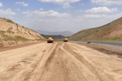 ۱۳۷۰ میلیارد ریال اعتبار برای پیشرفت ایمن‌سازی جاده دهلران به مهران