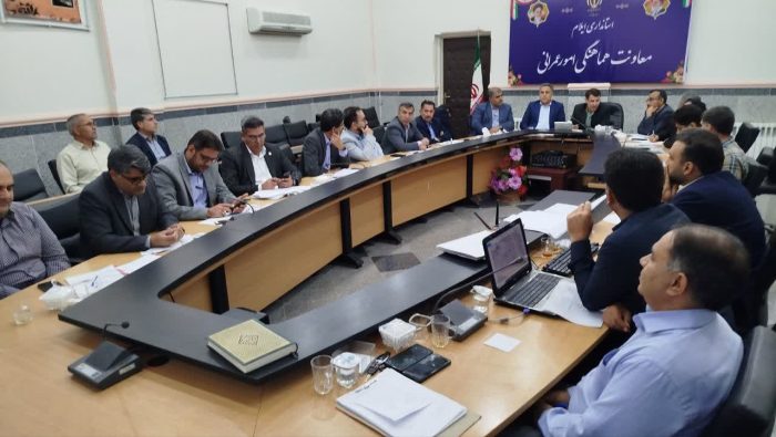 بررسی و تصویب ۳۳ طرح اقتصادی و زیربنایی در استان ایلام