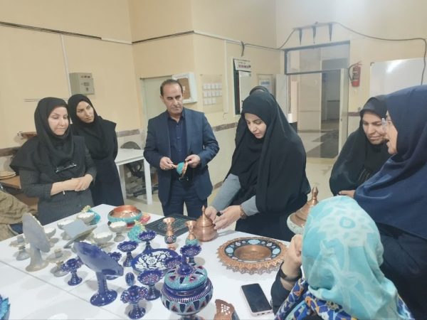 برگزاری جلسه هماهنگی سفر ریاست جمهوری در مرکز آموزش فنی و حرفه‌ای خواهران شهرستان ایلام