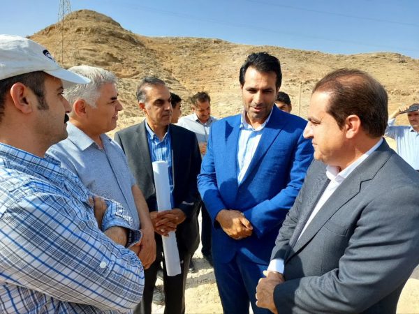 دو کیلومتر از پروژه راهسازی مهران – دهلران در منطقه نصریان آماده بهره‌برداری