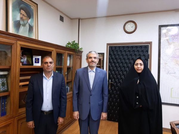 تأکید بر ارتقای زیرساخت‌های کتابخانه‌ای در جنوب استان ایلام / کلنگ‌ زنی دو کتابخانه جدید