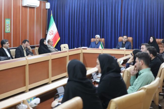 ضرورت برگزاری برنامه‌های فرهنگی برای ترویج کتاب‌خوانی / پیشنهاد دایر کردن غرفه‌های کتاب در مسیر زائران اربعین
