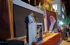 جانفشانی شهدا در دوران دفاع مقدس برای جوانان این مرز و بوم ماندگار شد