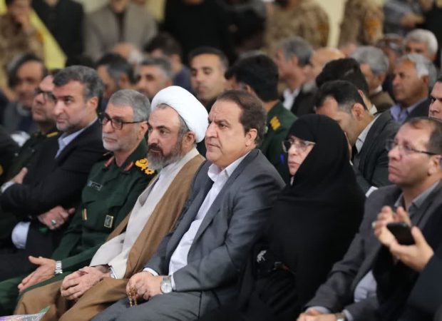 خون شهدا ضامن عزت و سربلندی ملت ایران است