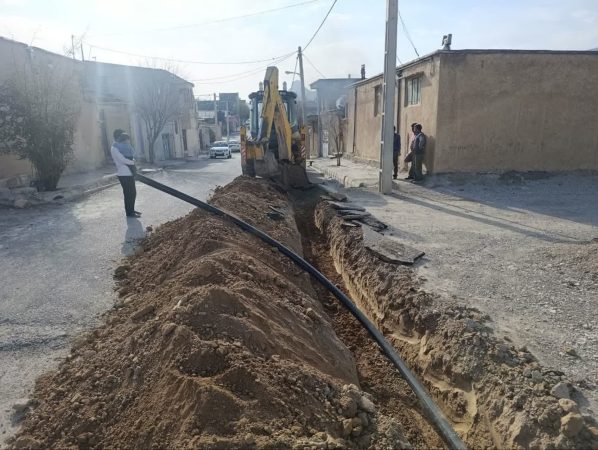 اجرای بیش از ۱۶ کیلومتر شبکه توزیع و خط انتقال آب در ۱۲ روستای ایلام و بهره‌ مندی سه هزار نفر از آب سالم از ابتدای اسفند ماه