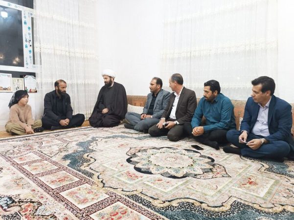 انجام ۳۳۰ دیدار با خانواده‌ های شهدای جنگ تحمیلی رمضان در استان ایلام