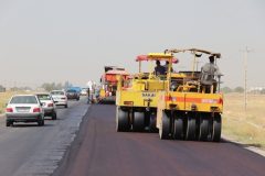 بسیج ۱۲ اکیپ راهداری برای نوسازی جاده‌ های ایلام