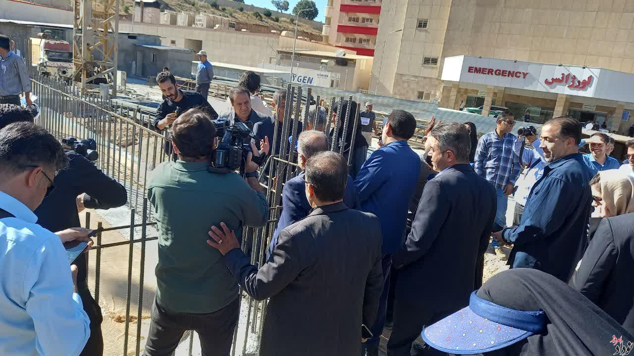 بازدید معاون اجرایی رئیسجمهور از روند ساخت و راه اندازی مرکز جامع رادیوتراپی ایلام؛ تأکید بر تکمیل زیرساختهای استان , مریم بالوی فیلی خبرنگار نودادامروز بازدید معاون اجرایی رئیسجمهور از روند ساخت و راه اندازی مرکز جامع رادیوتراپی ایلام؛ تأکید بر تکمیل زیرساختهای استان , مریم بالوی فیلی خبرنگار نودادامروز