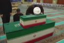 آخرین بوسه پدر بر تابوت کوچک