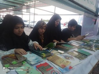 ترویج فرهنگ عاشورایی در مسیر اربعین | راه‌ اندازی «حسینه کتاب» در موکب مرکزی دهلران
