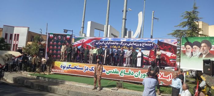 ملت ایران آماده دفاع از کشور است و در برابر دشمن عقب نشینی نمی کند
