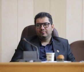 پاسخگویی به ۴۳۳ درخواست مردمی در ۶ نوبت برگزاری میز خدمت در ایلام